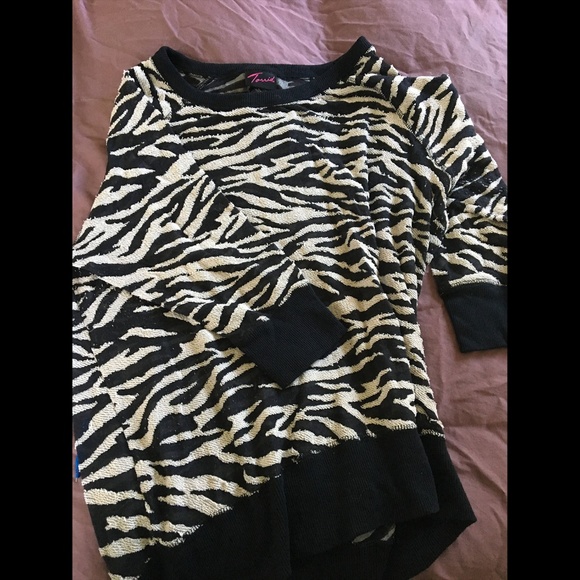 Torid Zebra Print Sweater 3/4 Sleeves Size 0 XL - Picture 2 of 6